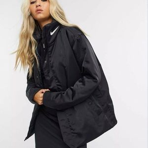 Nike Medium Women’s Winter Jacket (Black, Nylon)